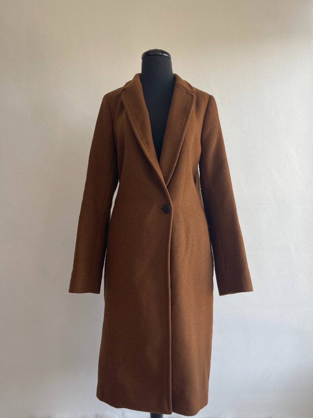 ARITZIA BABTON The Stedman Coat in the Color Cigar - Picture 2 of 5